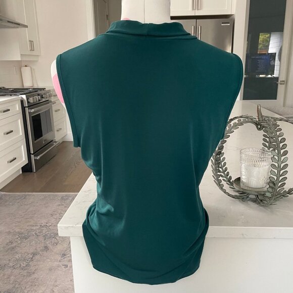 Mandy Evans Pull On Sleeveless V Neck Poly Blend Top Emerald Green Sz XL NWOT - Picture 7 of 12